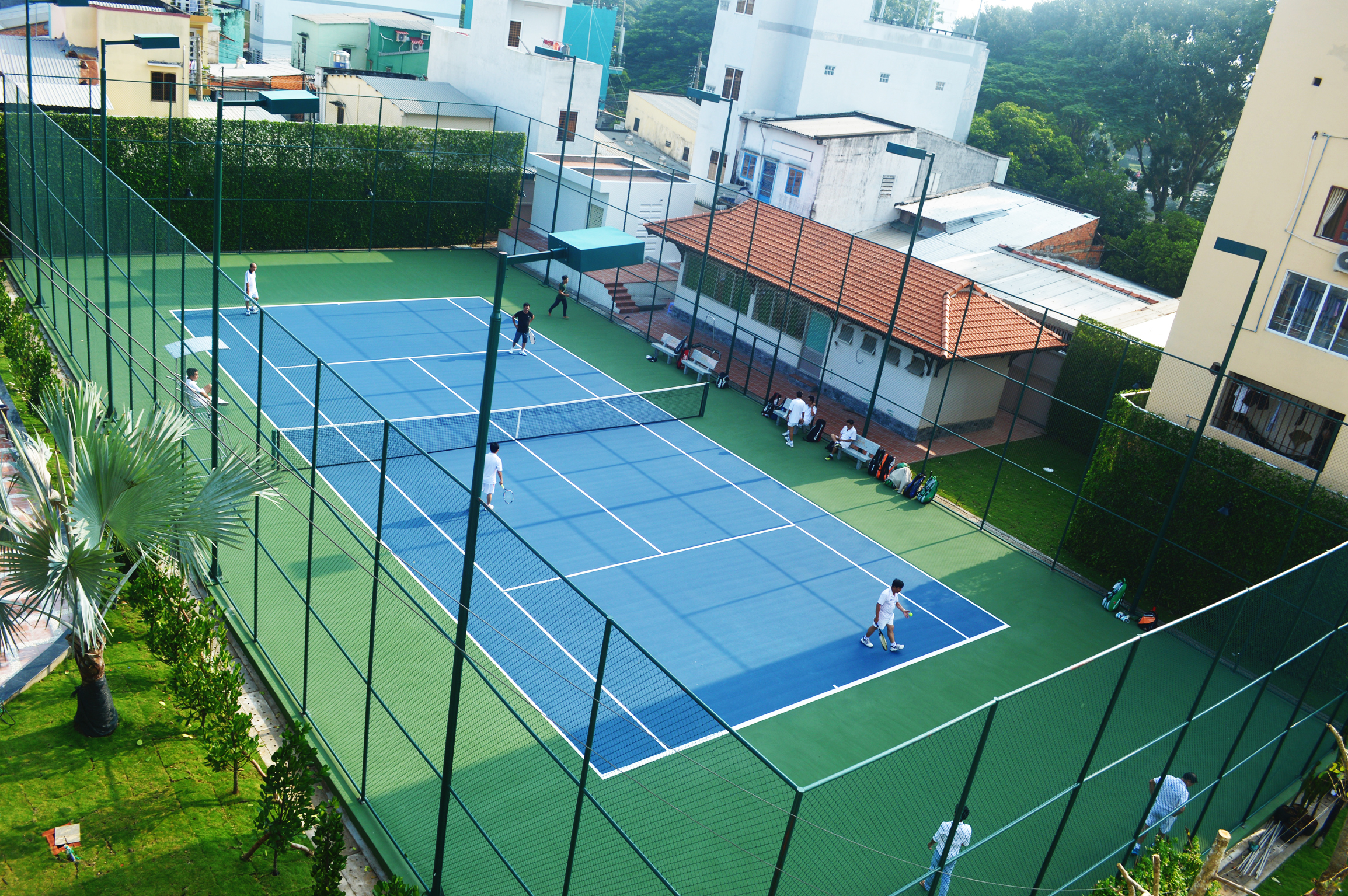 Sân tennis